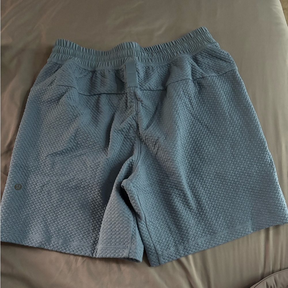 lululemon shorts - Picture 3 of 3
